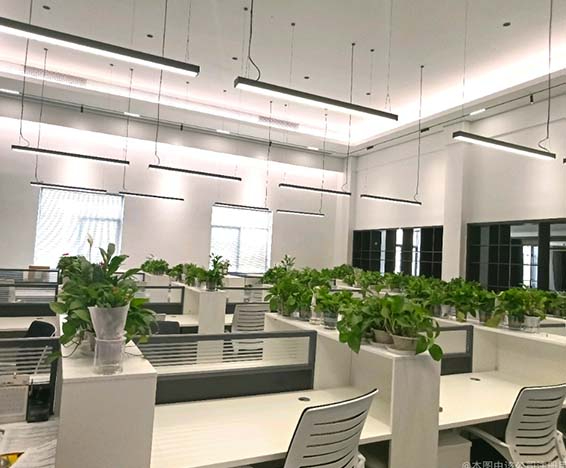 比芙肉食上?？偛哭k公室空調(diào)